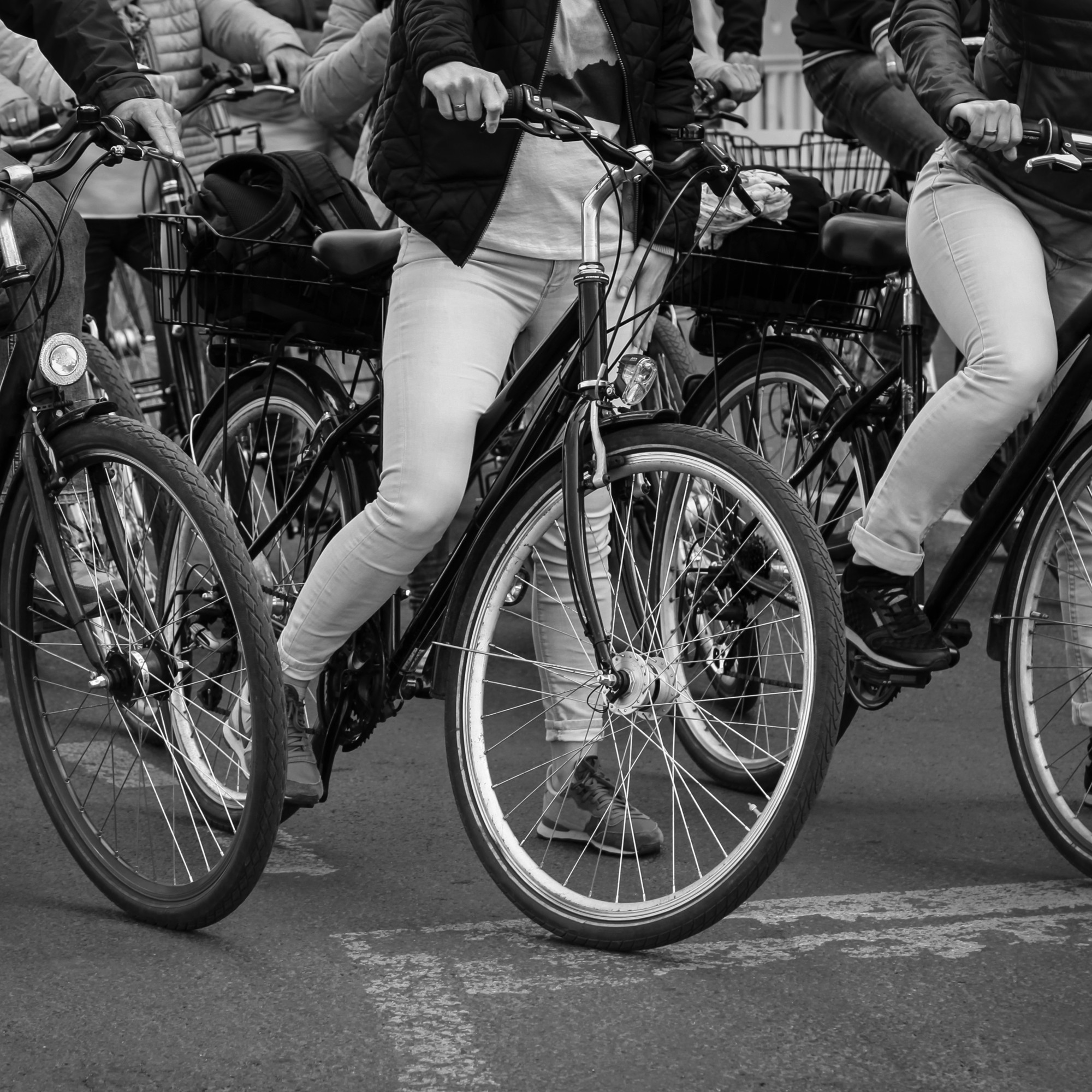 Cyklister i stadsmiljö.